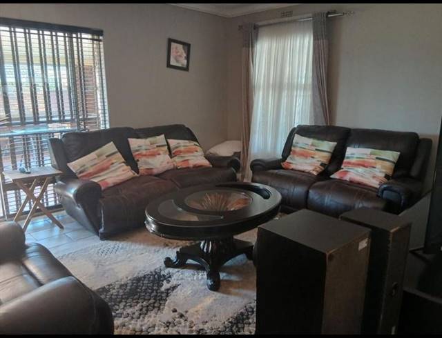 4 BEDROOM HOUSE FOR SALE IN TERENURE